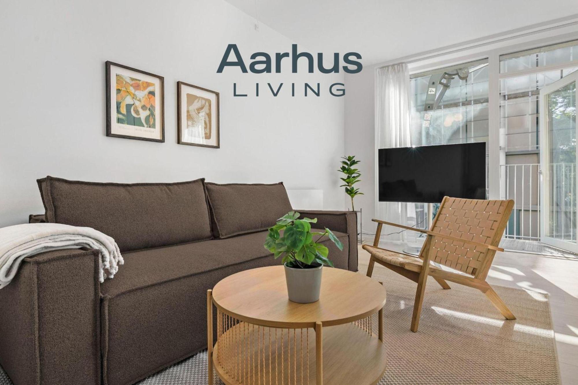 Inner City Grand Suite Århus Exteriör bild